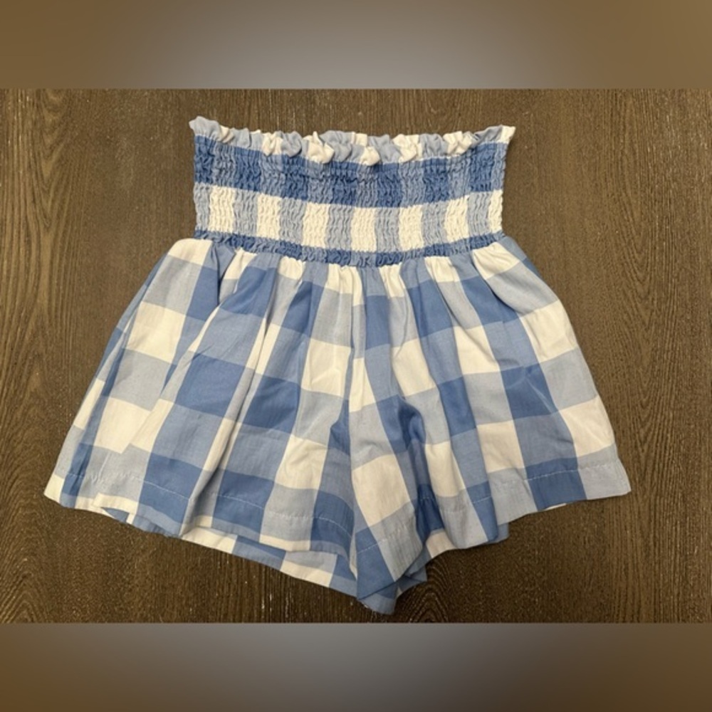 TCEC BLUE AND WHIRE GINGHAM SHORTS - Size Small SKU:490
